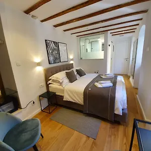 Bed & Breakfast The At