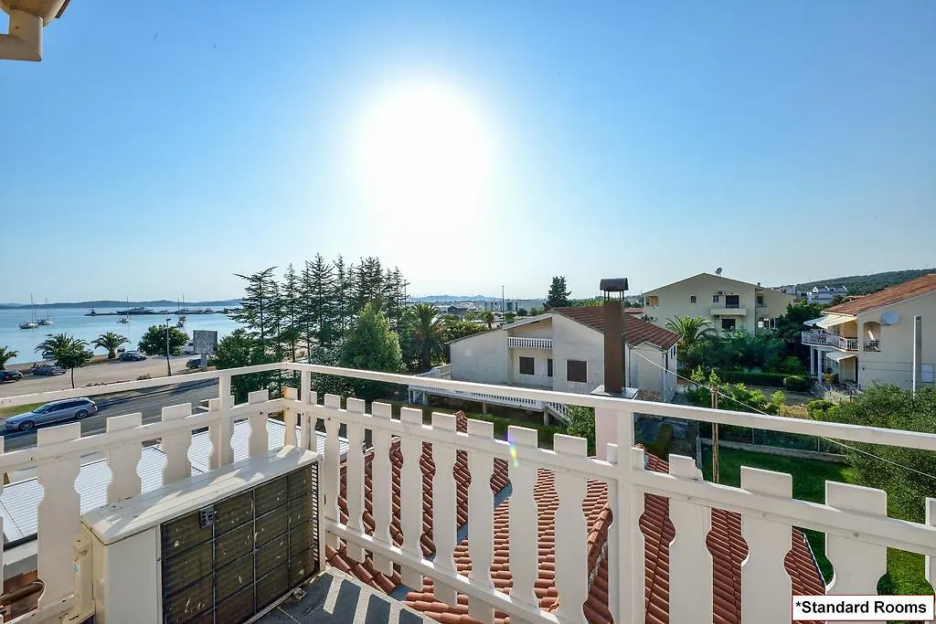 Hotel Joso Sukošan 3*,  Croacia